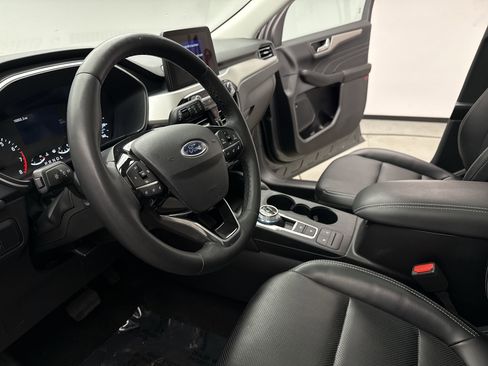 Used 2022 Ford Escape SEL image 10