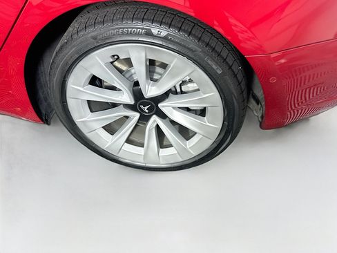 Used 2022 Tesla Model 3 Long Range AWD/4WD image 11