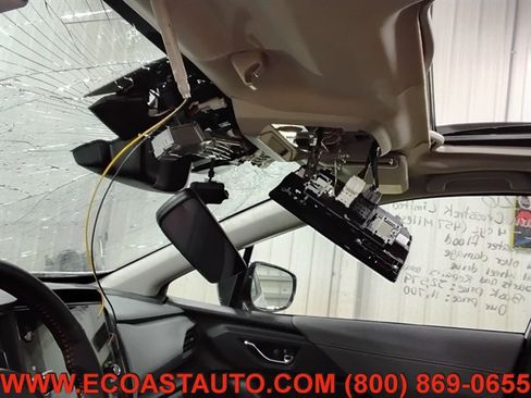 Used 2026 Subaru Crosstrek 2.5i Limited w/ Crosstrek Mirror Package AWD/4WD image 21