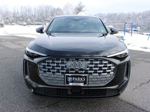 New 2025 Audi Q5 Premium Plus image 3