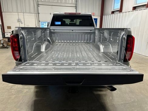 Used 2024 GMC Sierra 2500 Pro w/ Convenience Package AWD/4WD image 19