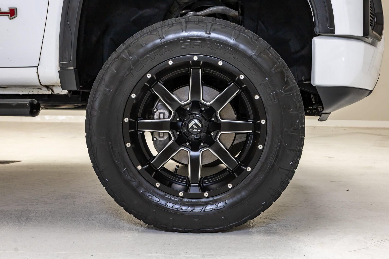 Used 2019 GMC Sierra 1500 AT4 w/ AT4 Preferred Package AWD/4WD image 11
