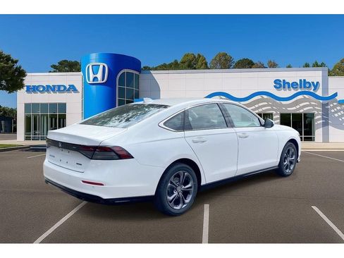 New 2026 Honda Accord EX-L image 7