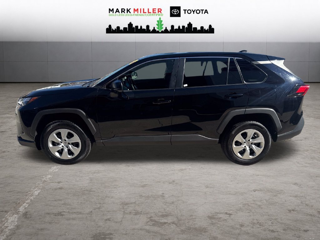 Certified 2024 Toyota RAV4 LE AWD/4WD image 2