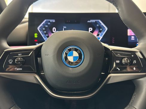 Certified 2024 BMW i5 eDrive40i w/ Premium Package image 17