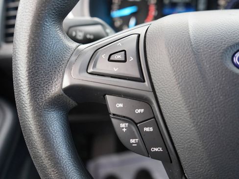 Used 2019 Ford Edge SE FWD image 14