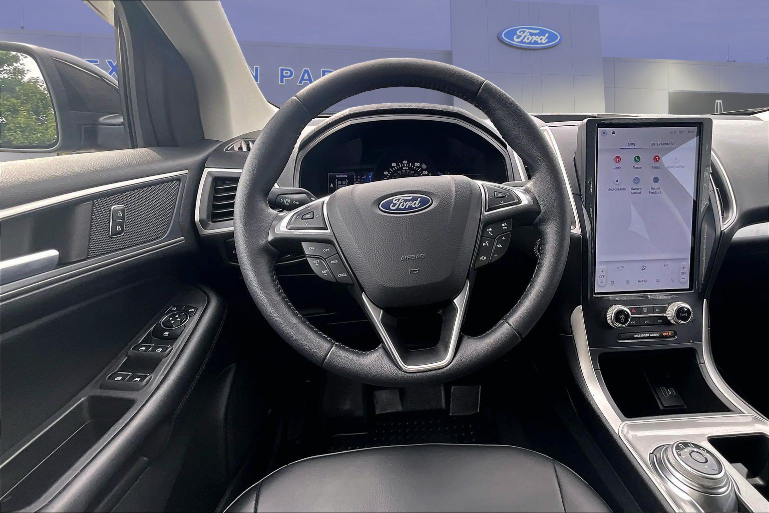 Used 2023 Ford Edge SEL w/ Convenience Package AWD/4WD image 8