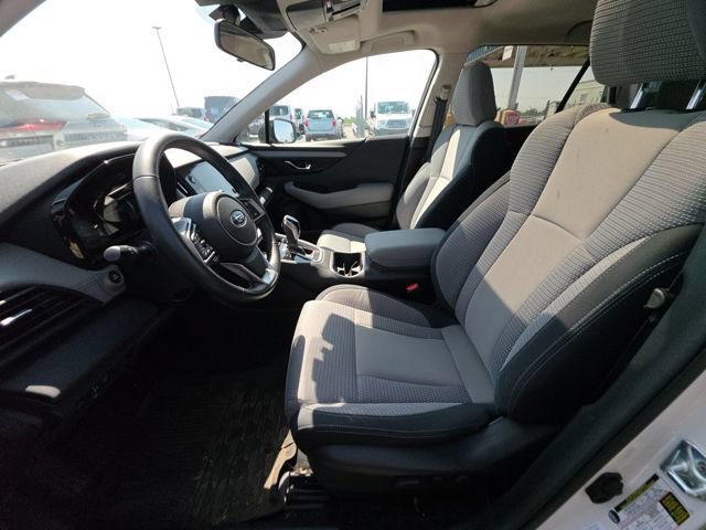 Used 2024 Subaru Outback Premium AWD/4WD image 8