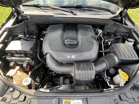 Used 2014 Jeep Grand Cherokee Limited w/ Luxury Group II AWD/4WD image 9