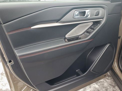 New 2026 Ford Explorer ST w/ Sun And Sound Package image 6