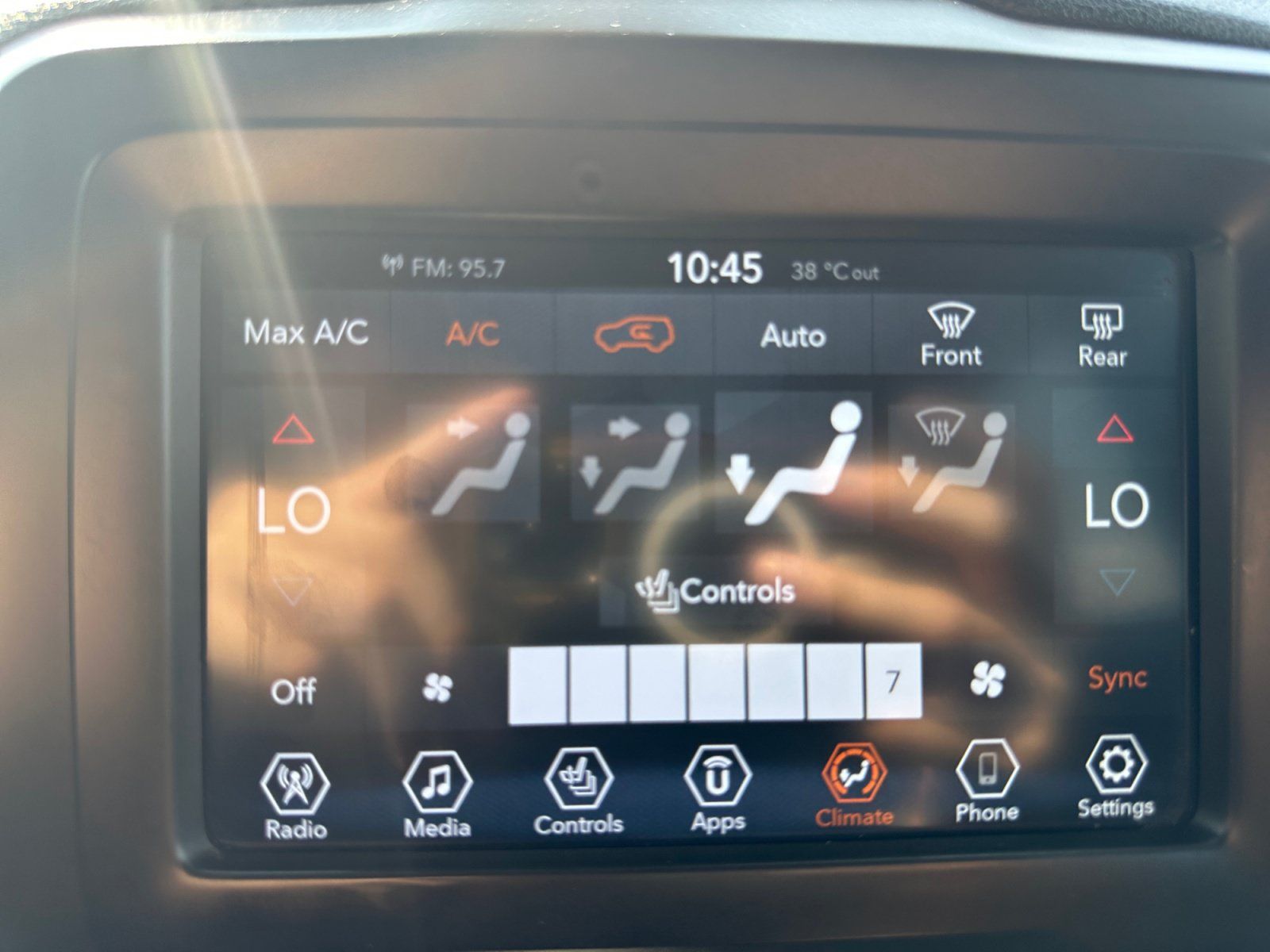 Used 2019 Jeep Renegade Trailhawk w/ Cold Weather Group II AWD/4WD image 23