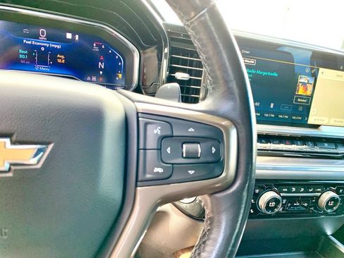 Used 2023 Chevrolet Silverado 1500 High Country w/ Technology Package AWD/4WD image 32