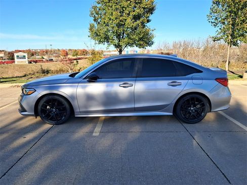 Used 2022 Honda Civic Sport image 14