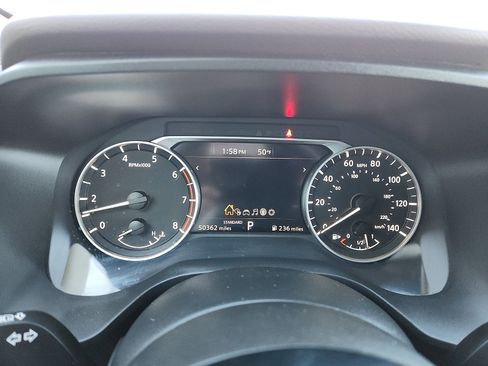 Used 2023 Nissan Rogue SV image 17