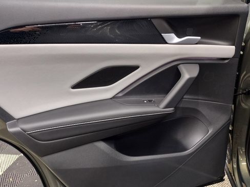 New 2025 Volkswagen Tiguan SE R-Line image 23