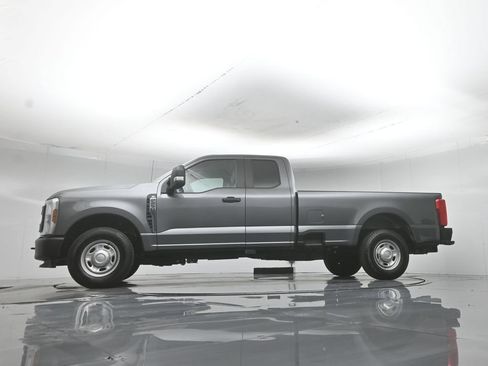 Certified 2025 Ford F250 XL RWD image 52