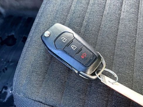 Used 2023 Ford F150 XL image 10