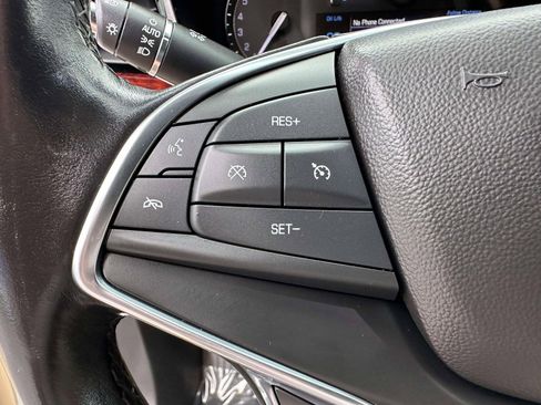 Used 2019 Cadillac XT5 Premium Luxury AWD/4WD image 16