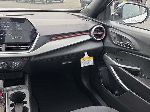 New 2025 Chevrolet Trax RS w/ Driver Confidence Package image 21