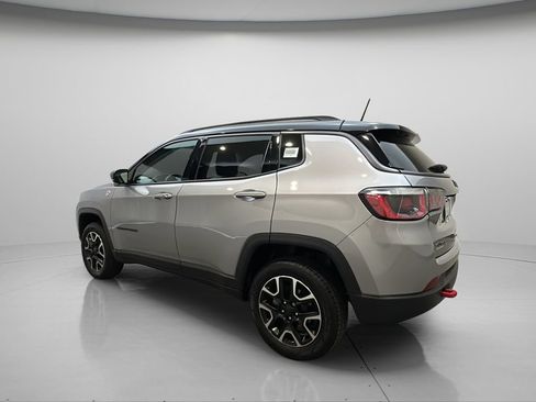 Used 2019 Jeep Compass Trailhawk w/ Cold Weather Group AWD/4WD image 4