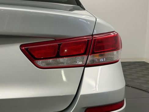 Used 2020 Kia Optima LX FWD image 14
