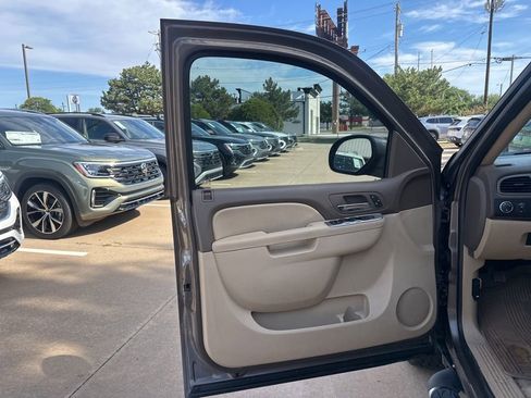 Used 2013 Chevrolet Tahoe LT AWD/4WD image 8