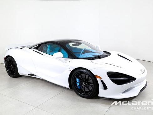New 2026 McLaren 750S Spider RWD image 3
