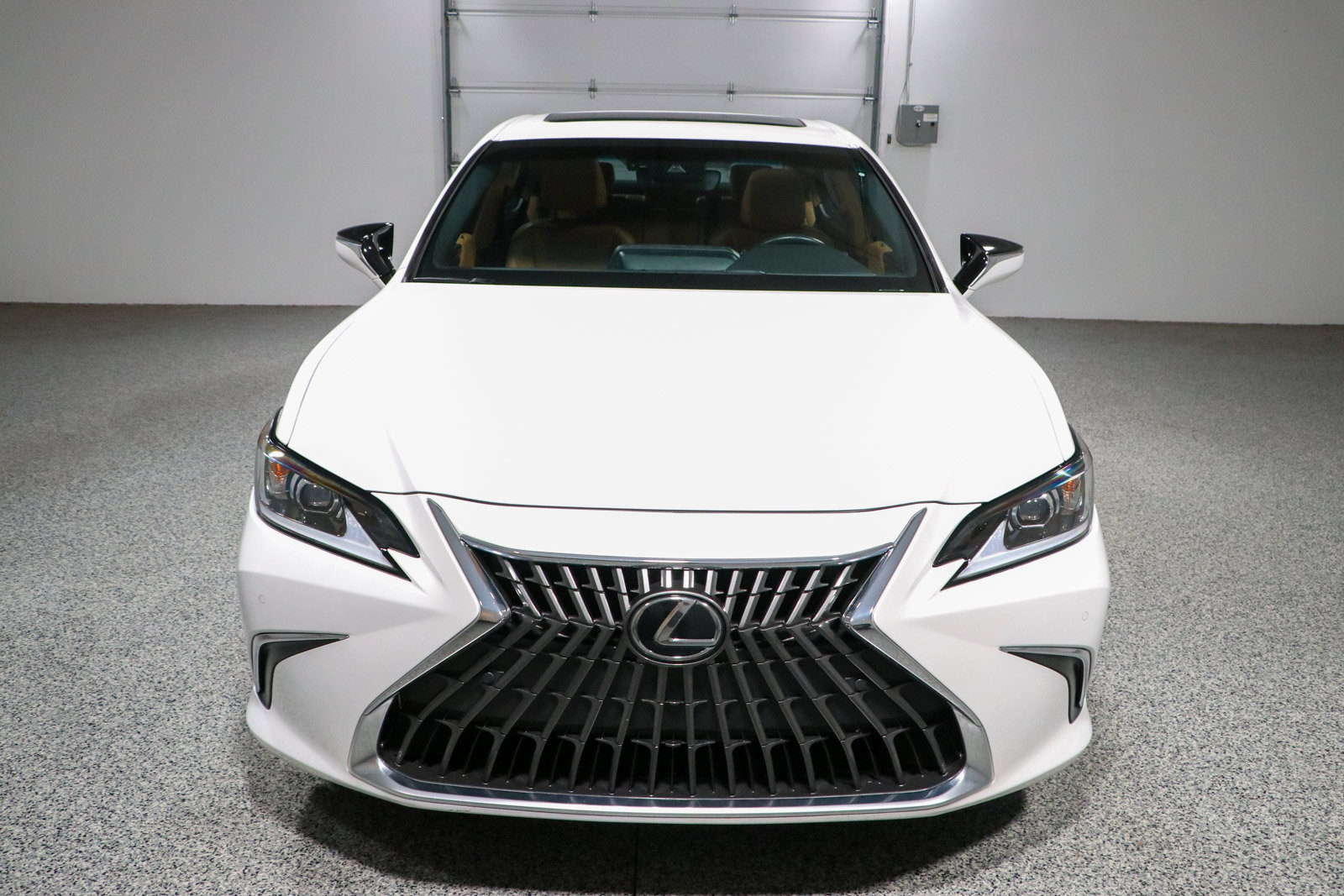Used 2025 Lexus ES 350 w/ Premium Package FWD image 4