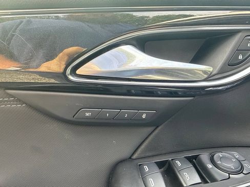 Used 2024 Buick Envision Preferred AWD/4WD image 9