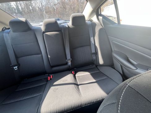 Used 2025 Nissan Altima 2.5 SV image 31