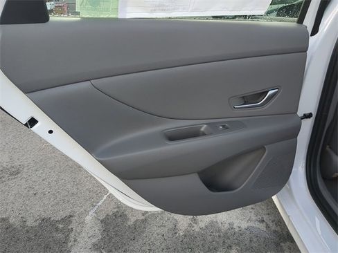 New 2025 Hyundai Elantra Sport image 21