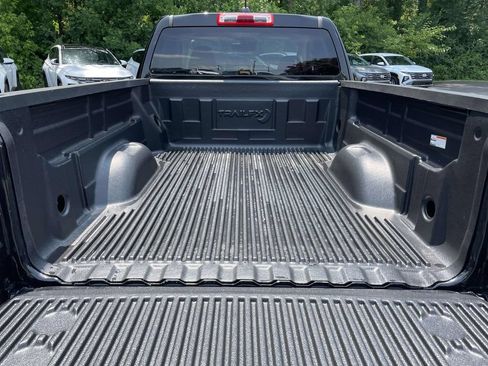 Used 2021 Chevrolet Colorado LT w/ Fleet Safety Package RWD image 8