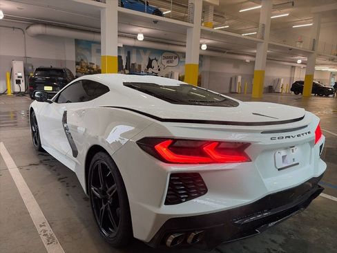 Used 2021 Chevrolet Corvette Stingray Coupe w/ 1LT image 2