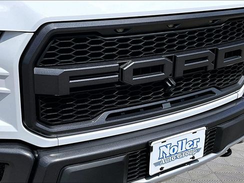Used 2020 Ford F150 Raptor w/ Equipment Group 802A Luxury AWD/4WD image 29