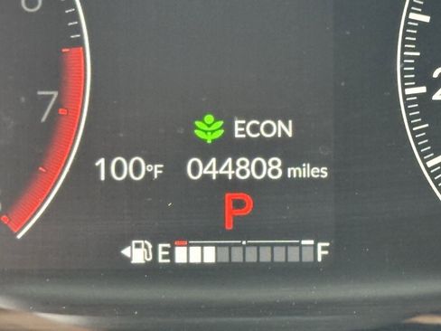 Certified 2025 Honda Pilot Touring image 31