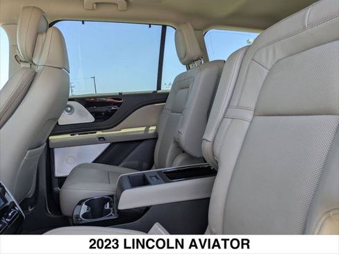 New 2023 Lincoln Aviator Reserve w/ Equipment Group 201A RWD image 12