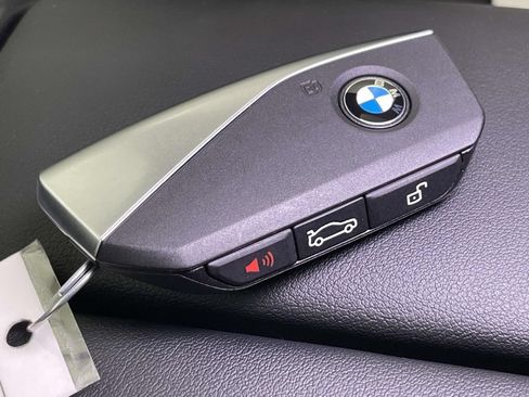 Used 2026 BMW X5 xDrive40i w/ M Sport Package AWD/4WD image 44