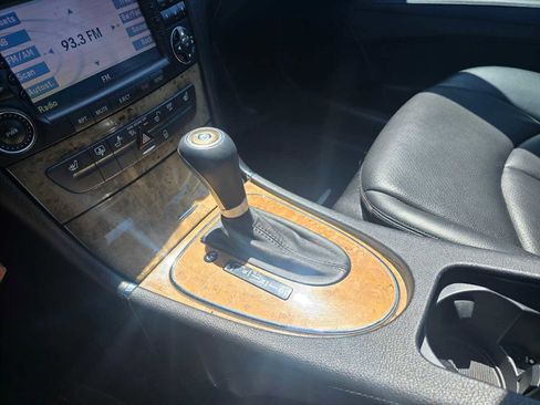 Used 2007 Mercedes-Benz E 350 Sedan image 29