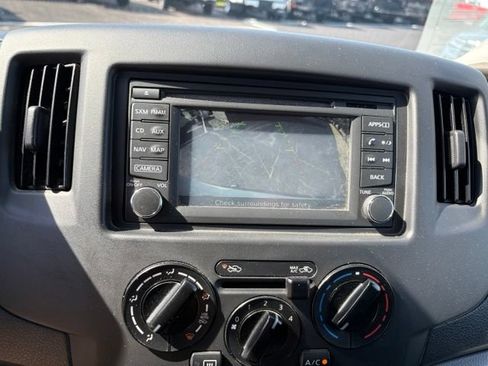 Used 2015 Nissan NV200 SV w/ Technology Package FWD image 18