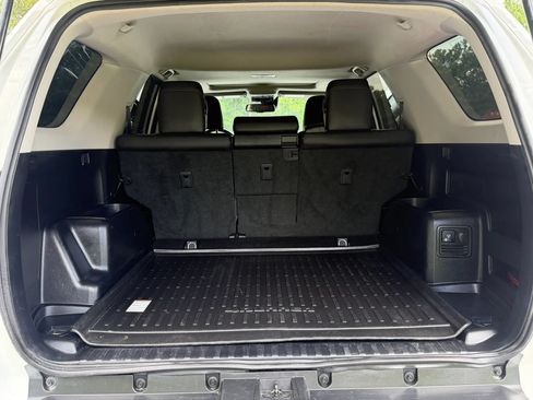 Used 2021 Toyota 4Runner Venture w/ Moonroof Package AWD/4WD image 8