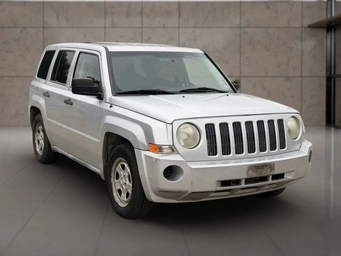 Used 2008 Jeep Patriot Sport FWD image 2