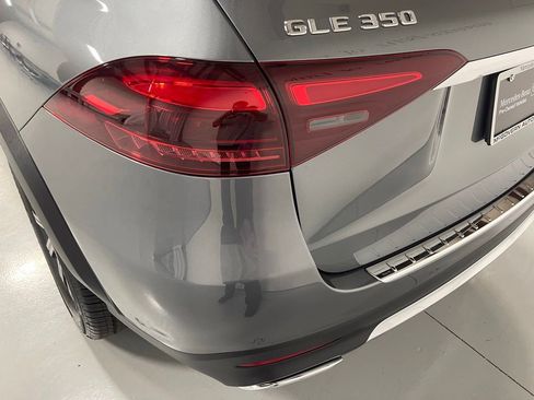 Used 2025 Mercedes-Benz GLE 350 4MATIC image 13