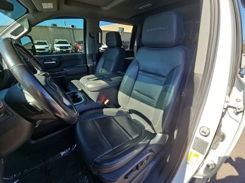 Used 2021 GMC Sierra 3500 Denali w/ Denali Ultimate Package AWD/4WD image 17