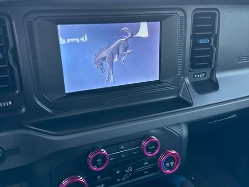 Used 2023 Ford Bronco Black Diamond AWD/4WD image 6