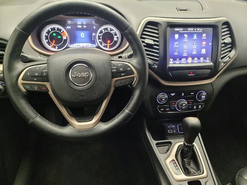 Used 2017 Jeep Cherokee Limited FWD image 22