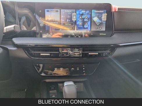 New 2026 Nissan Kicks SR image 17