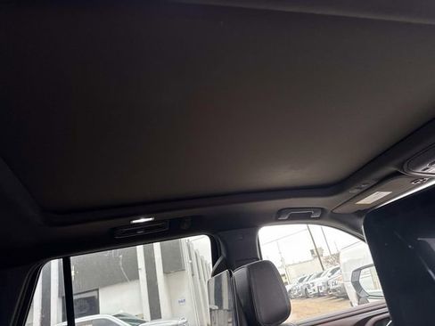 Used 2021 GMC Yukon Denali image 13