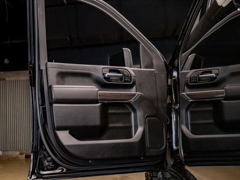 Used 2022 Chevrolet Silverado 2500 LTZ w/ LTZ Plus Package image 33