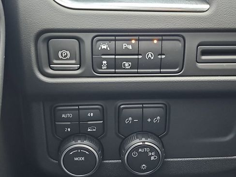 Used 2023 Chevrolet Tahoe RST w/ Luxury Package image 29