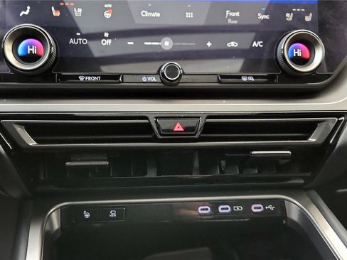 Used 2024 Lexus TX 350 AWD image 32